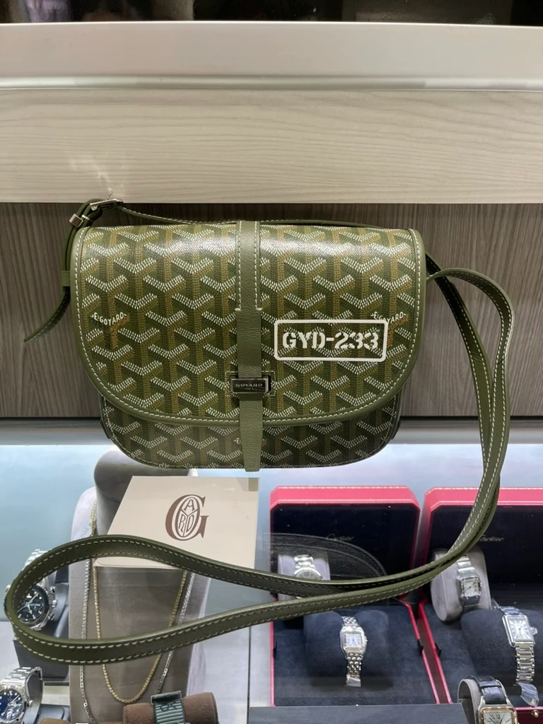 Goyard Belvedere PM in edizione limitata color kaki, usato