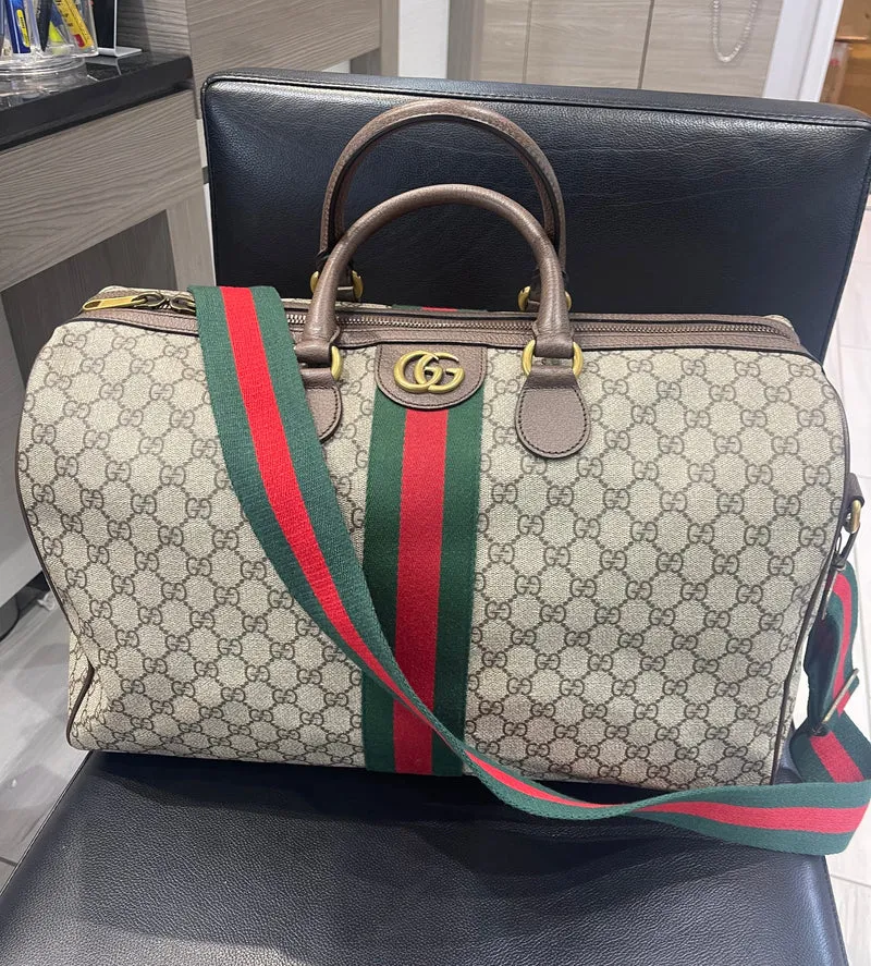 Borsone da weekend medio Gucci Ophidia (modello 547953) usato.