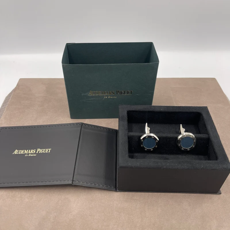 Gemelli Audemars Piguet Royal Oak in acciaio inossidabile blu, mai indossati.