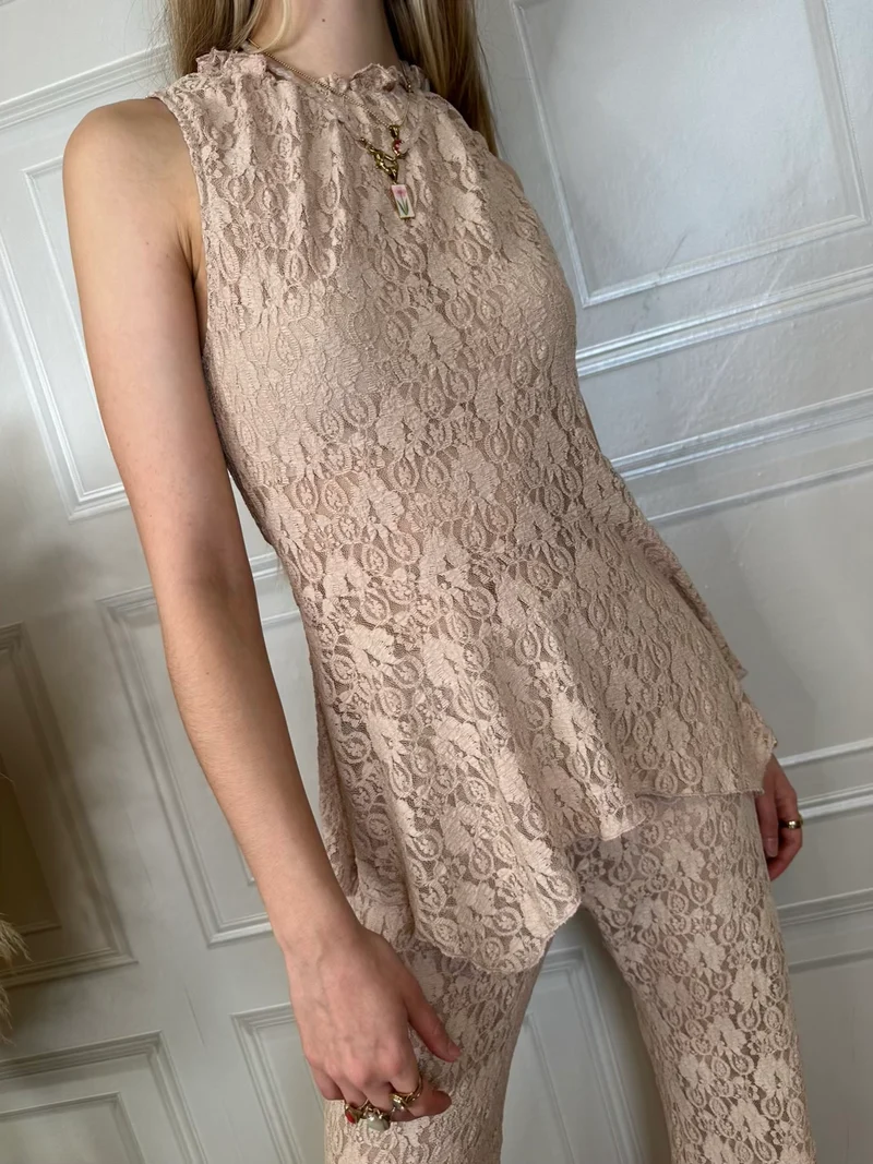 Top in pizzo asimmetrico - Haveone