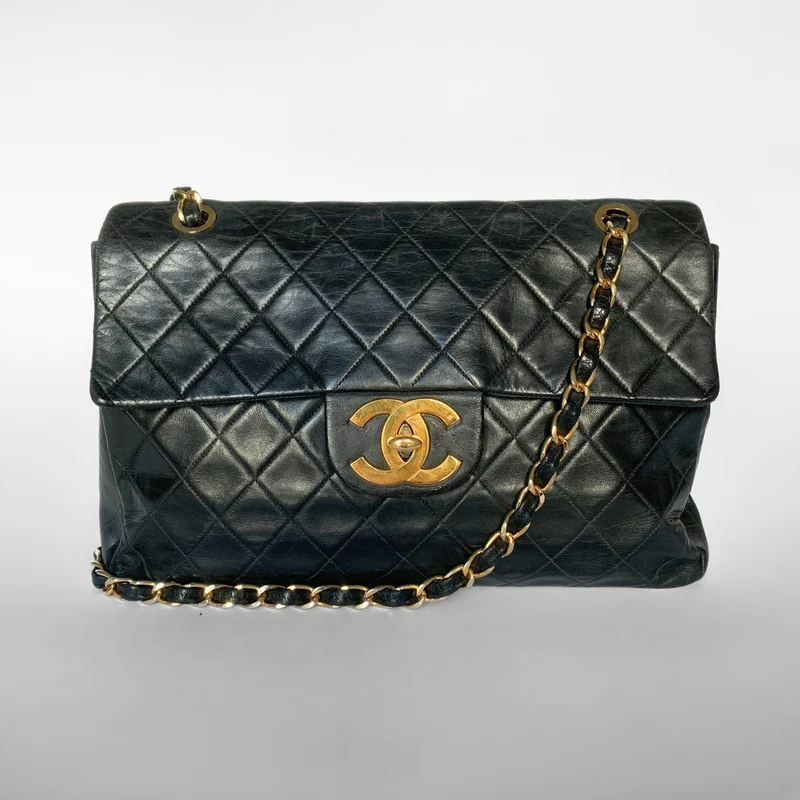 Chanel Classic Flap Bag Maxi Pelle Di Agnello