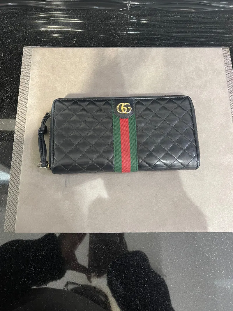 Portafoglio lungo Gucci usato Nero Rosso Striscia verde Modello 536450 Trapuntata