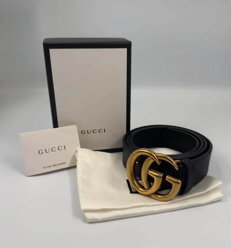 Cintura Gucci usata 414516 Marmont taglia 90/36, finiture in oro anticato nero