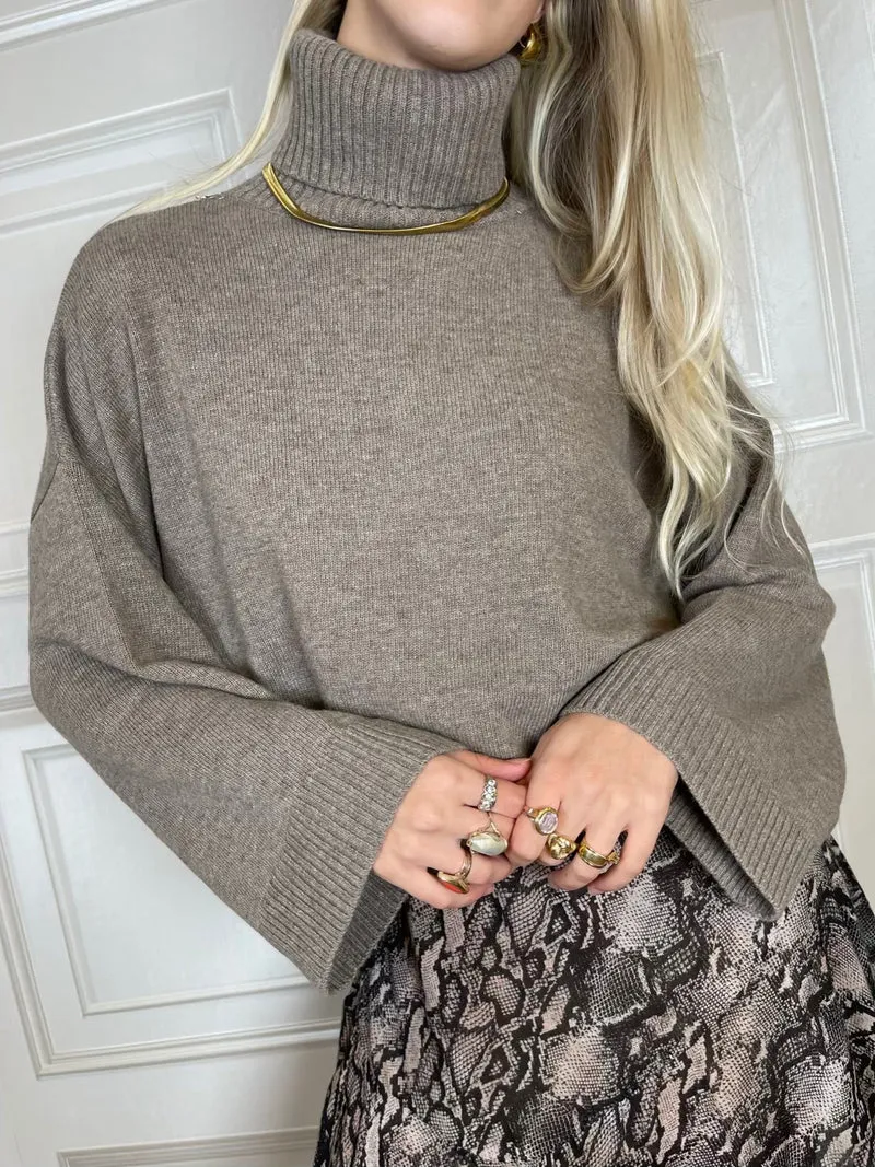 Dolcevita over - Kontatto