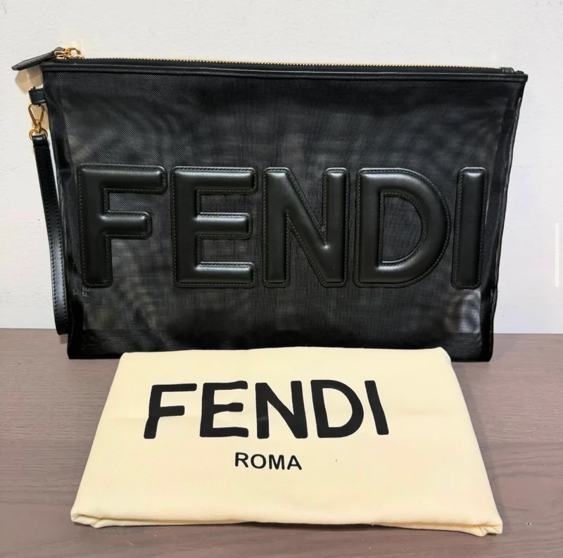 Marsupio Fendi Mesh in pelle nera con spolverino mai indossato