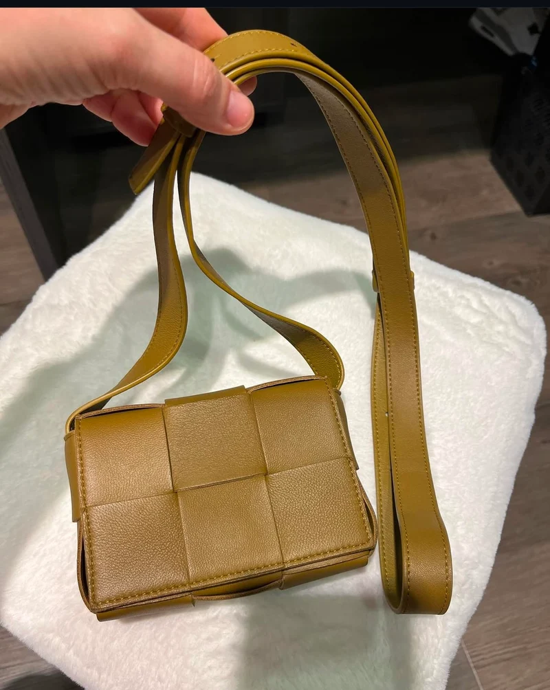 Borsa a tracolla Bottega Mini Cumin Cassette usata