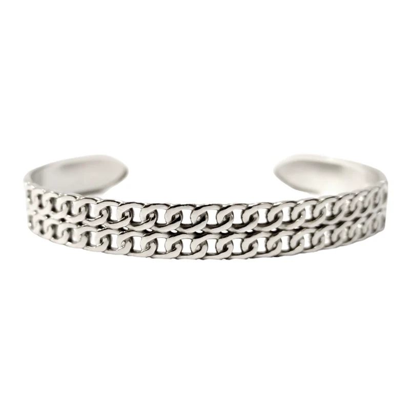 SODA - Bracciale rigido trama
