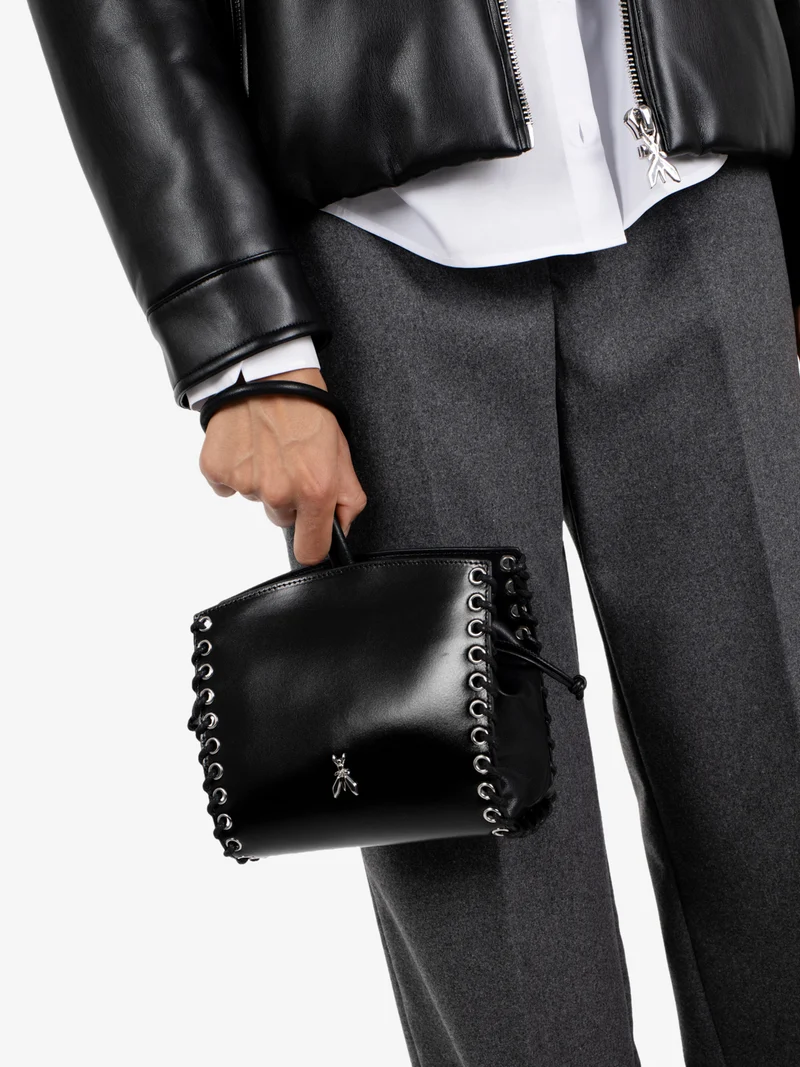 Mini bag in pelle con borchie nero