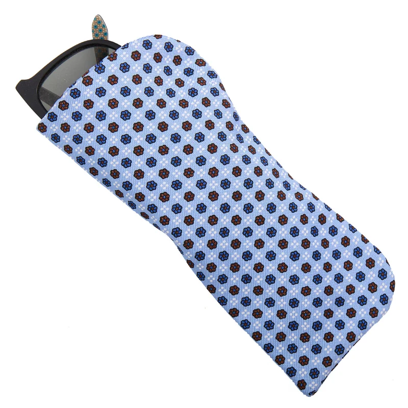 LIGHT BLUE GLASSES CASE