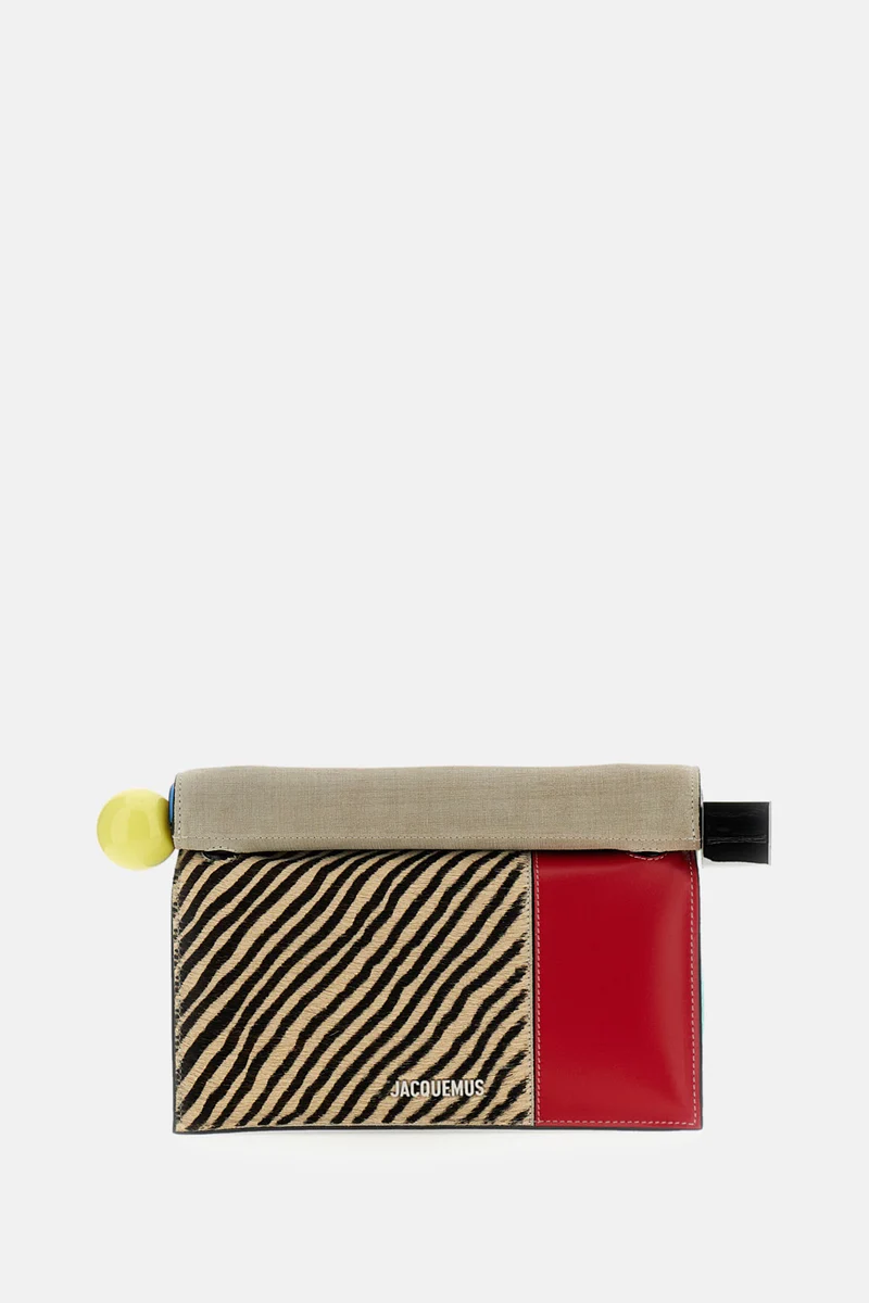 LA POCHETTE ROND CARRE