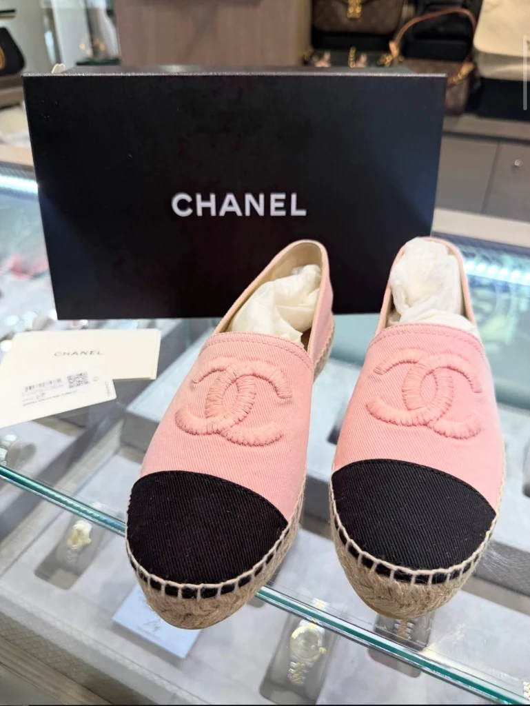 Espadrillas Chanel in denim rosa mai indossate, taglia 37 (7) (2021)