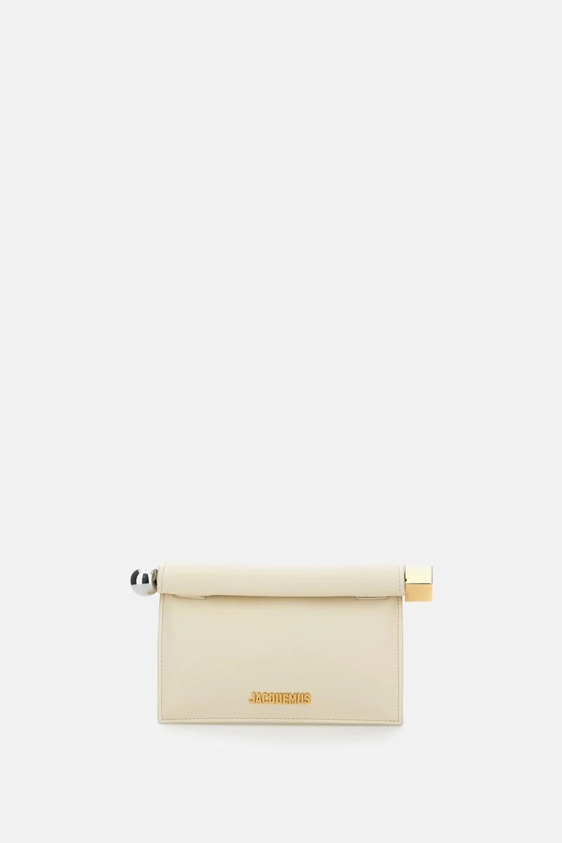 LA PETITE POCHETTE ROND CARRE'