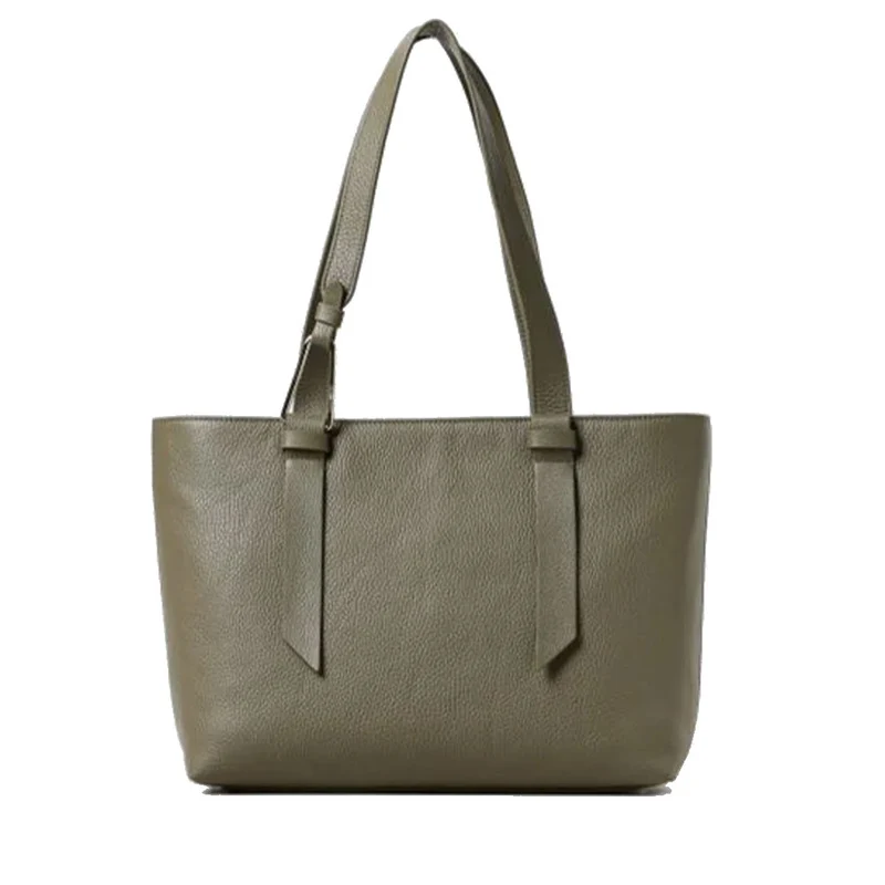 Borsa Shopping COCCINELLE in Pelle Linea Malory colore Laurel Green Misura Media