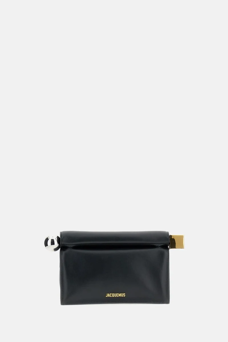 LA POCHETTE ROND CARRE