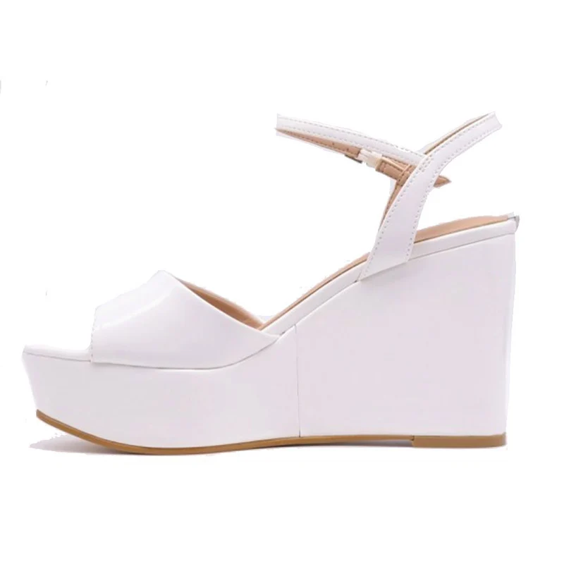 Sandali Donna con Zeppa GUESS linea Zione Colore White