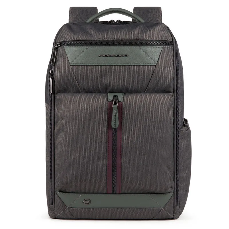 Zaino Uomo PIQUADRO in Pelle e Tessuto Verde Militare Porta Pc 14" e iPad Linea Trakai CA5524W109