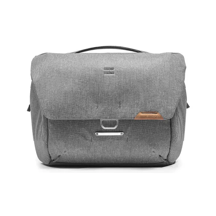 Everyday Messenger 13L v2 // Ash