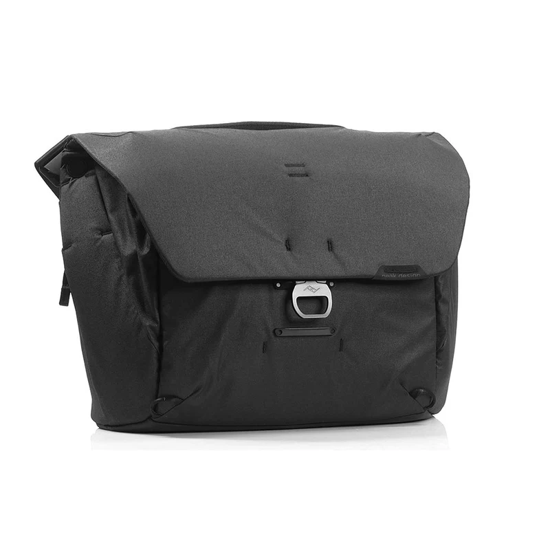 Everyday Messenger 13L v2 // Black